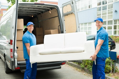 Removal truck suitable for local house moves in Kensington
