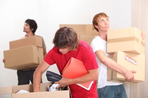 Packing and transport support for a local business relocation