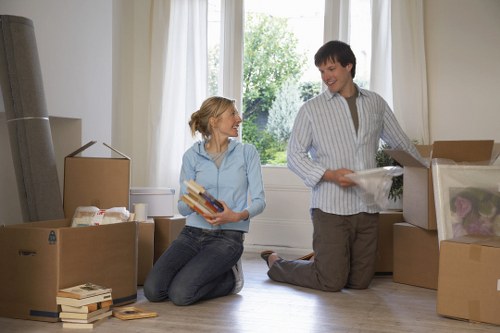 Preparation checklist and moving boxes for Kensington customers